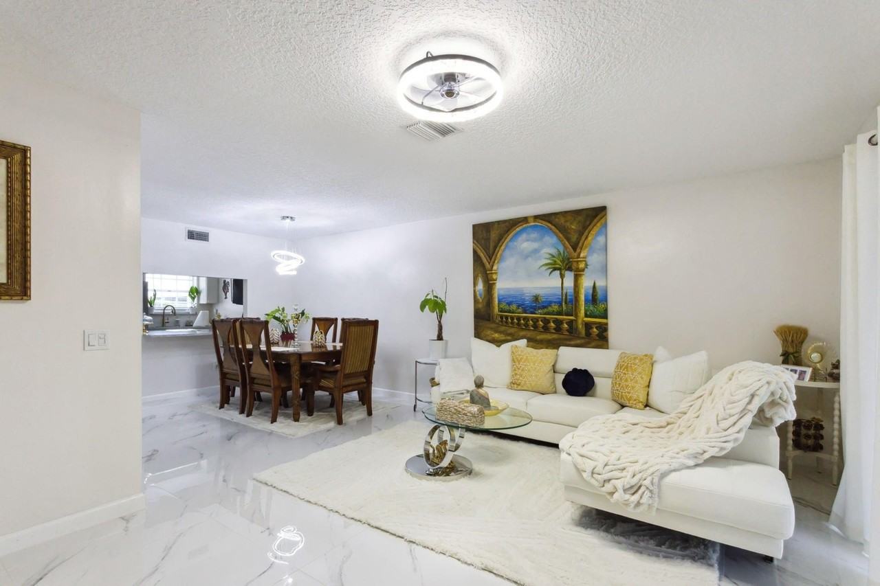 368 Waterside Dr - Photo 5 of 24