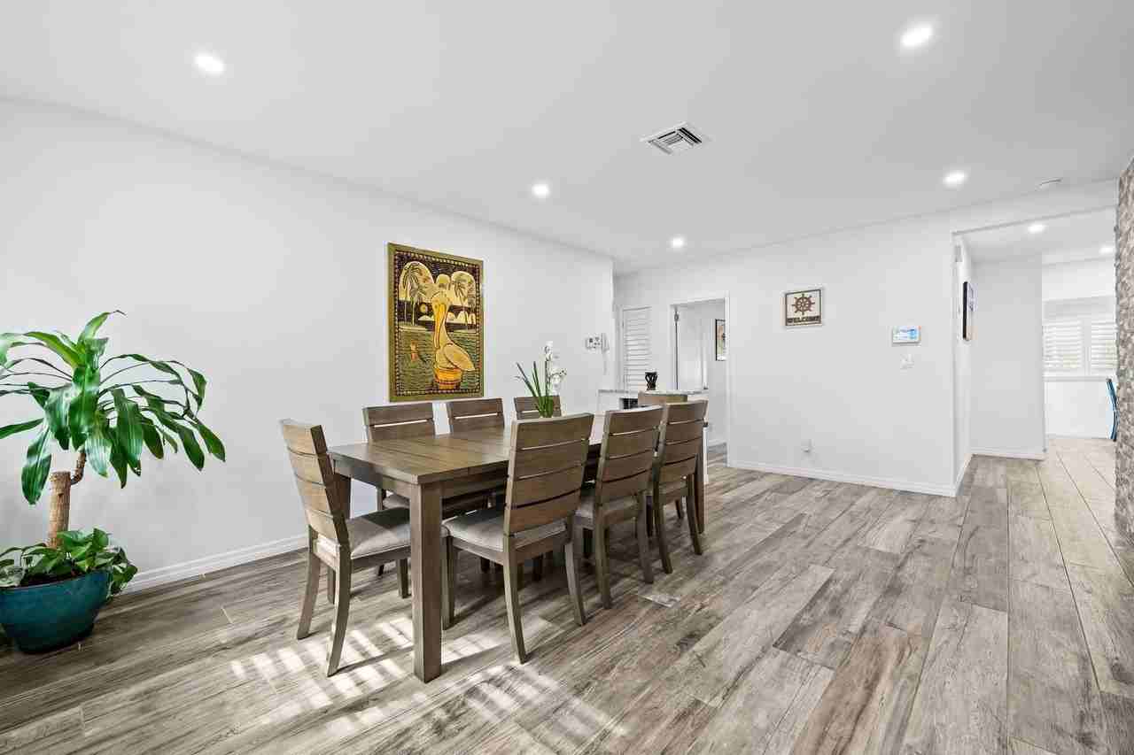 1300 Sw 17th St - Photo 2 of 24