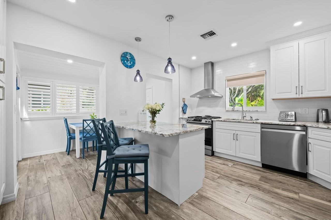 1300 Sw 17th St - Photo 6 of 24