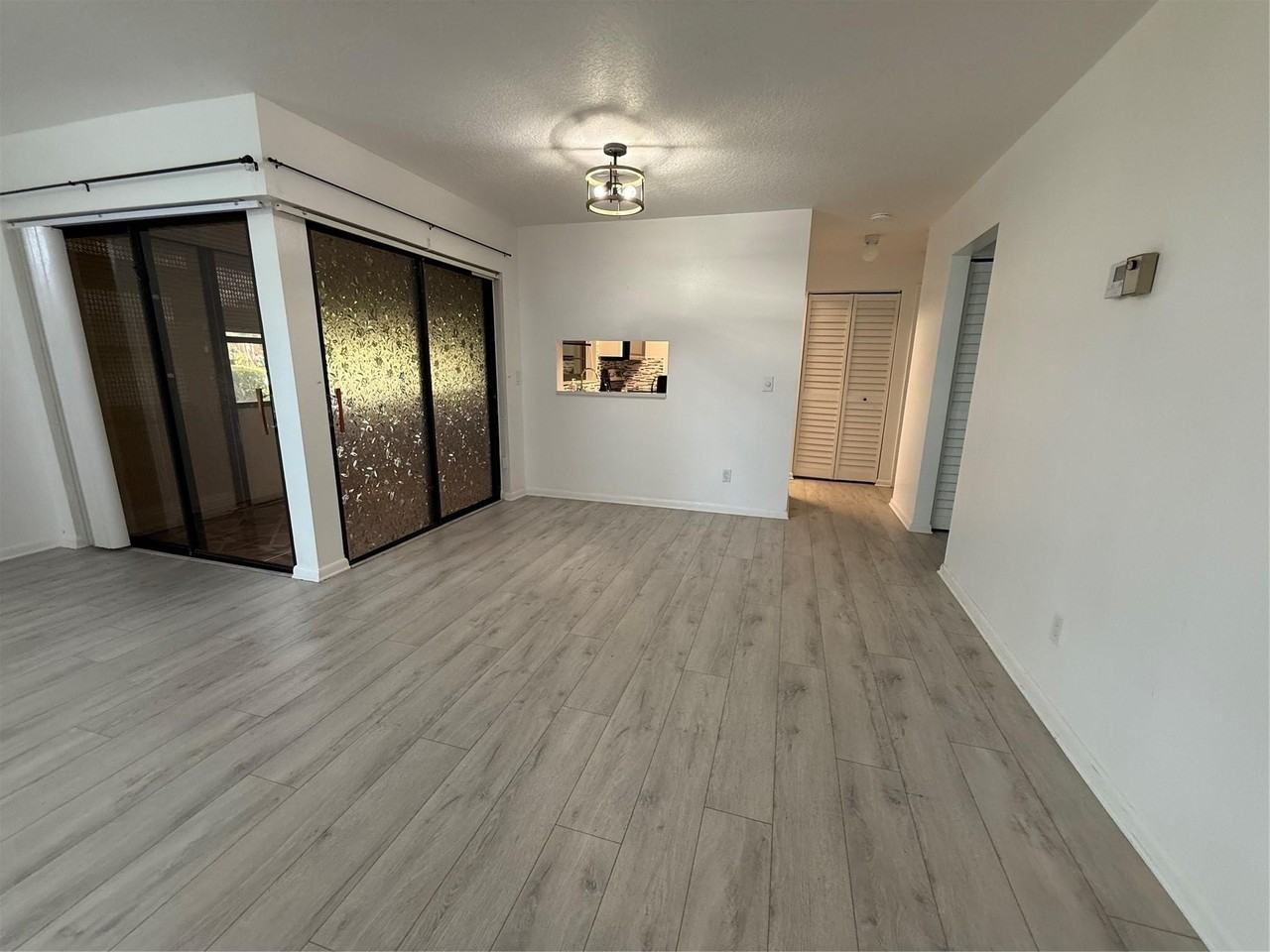 6101 Woodlake Blvd - Photo 5 of 18