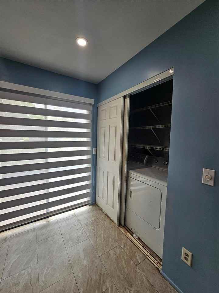 263 Deerfield Ct - Photo 5 of 14