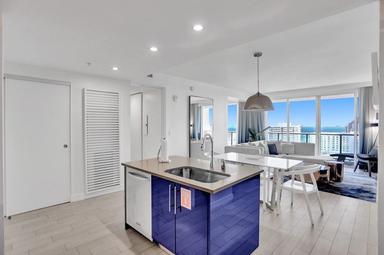 3101 Bayshore Dr Unit 1707 - Photo 2 of 50