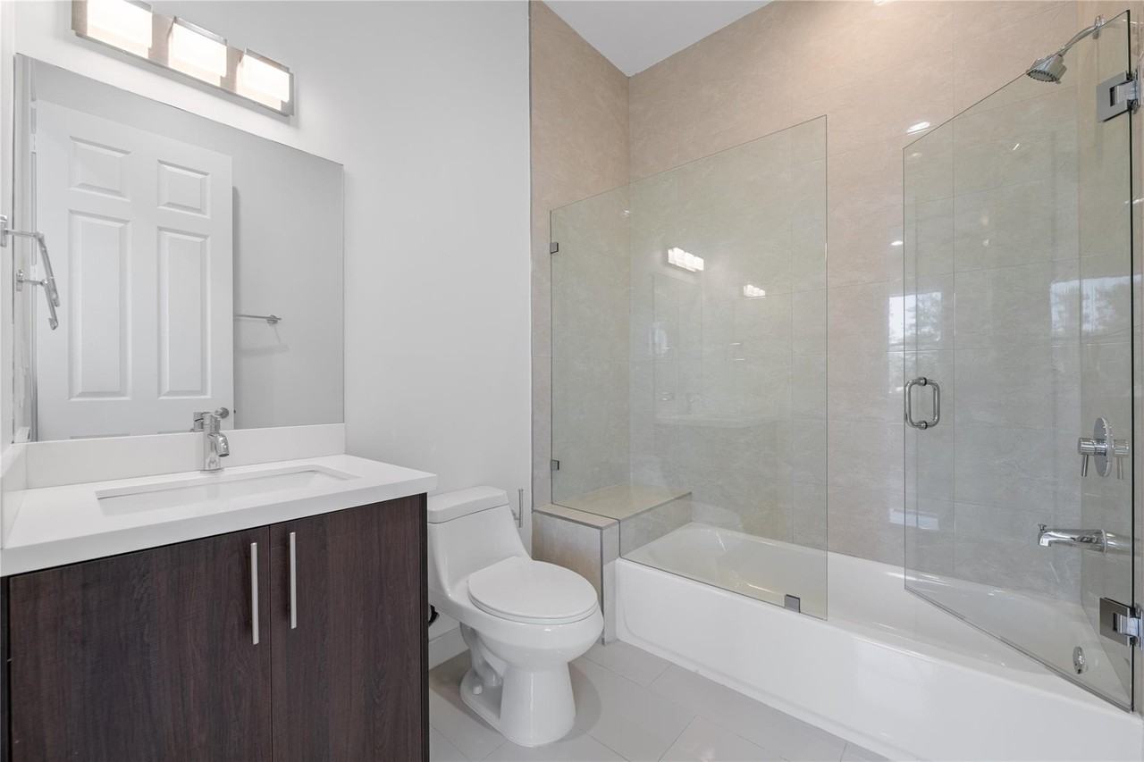 1428 Sw 4th Ave Unit 1428 - Photo 7 of 38