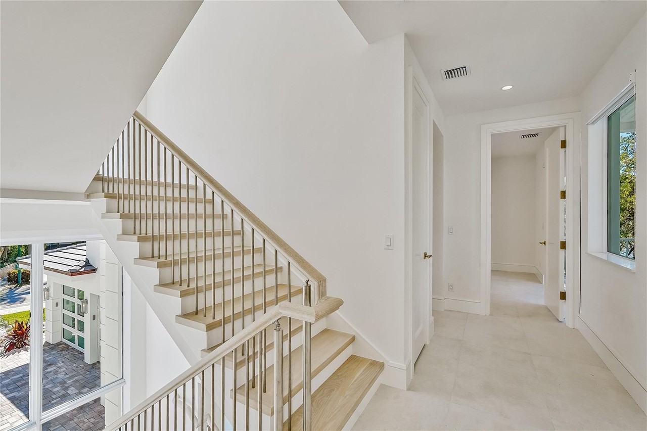 479 Ocean Ridge Way - Photo 4 of 37