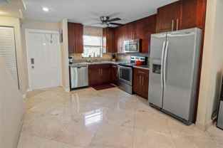 811 W Oakland Park Blvd Apt F4 - Photo 1 of 1