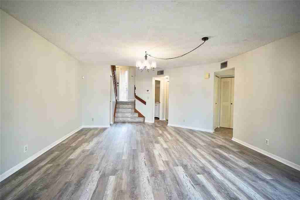 8807 W Sunrise Blvd Unit 8807 - Photo 6 of 28