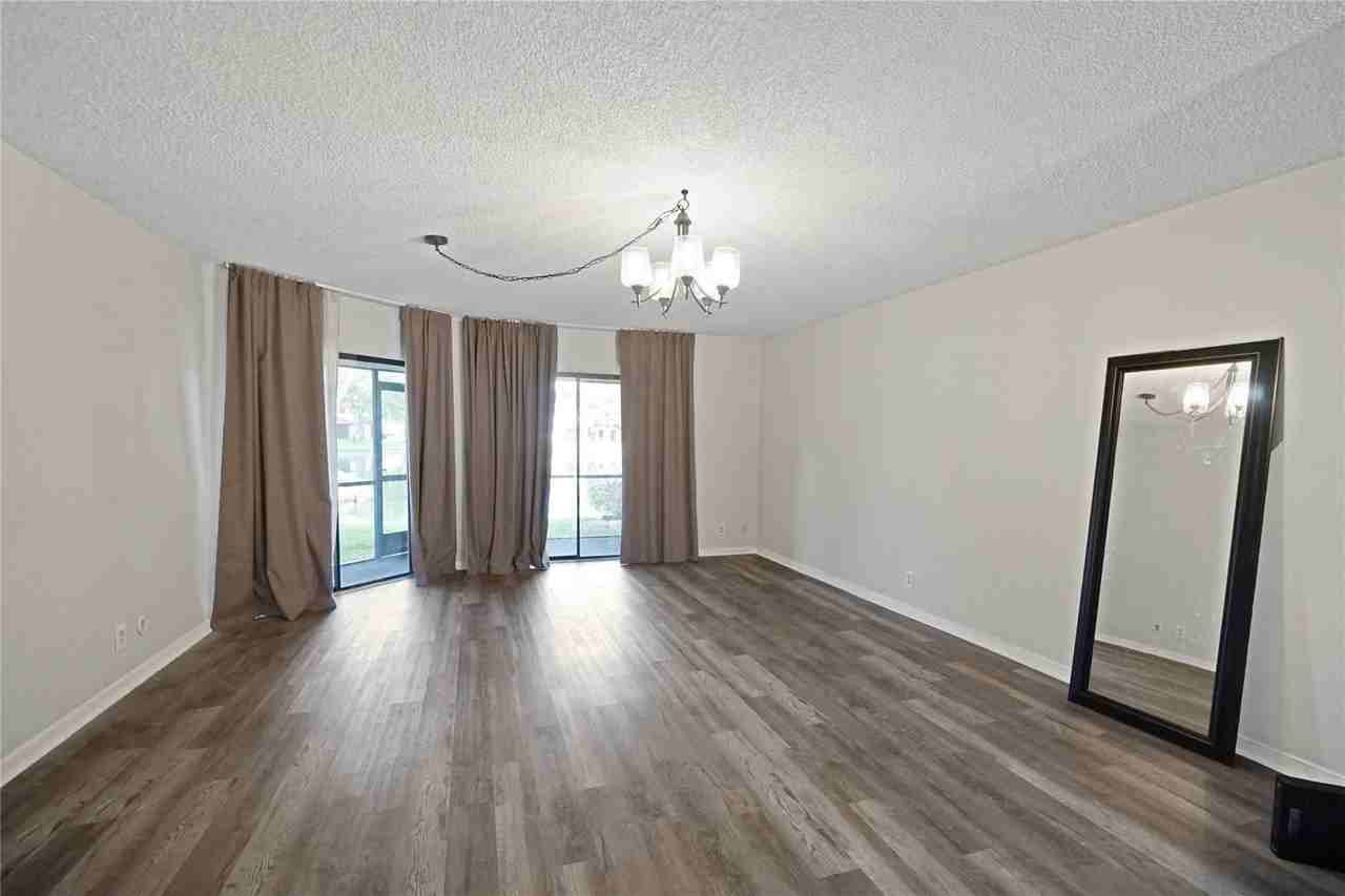 8807 W Sunrise Blvd Unit 8807 - Photo 7 of 28