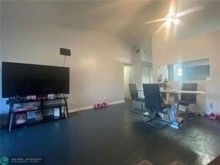 2431 Nw 56th Ave - Photo 4 of 19