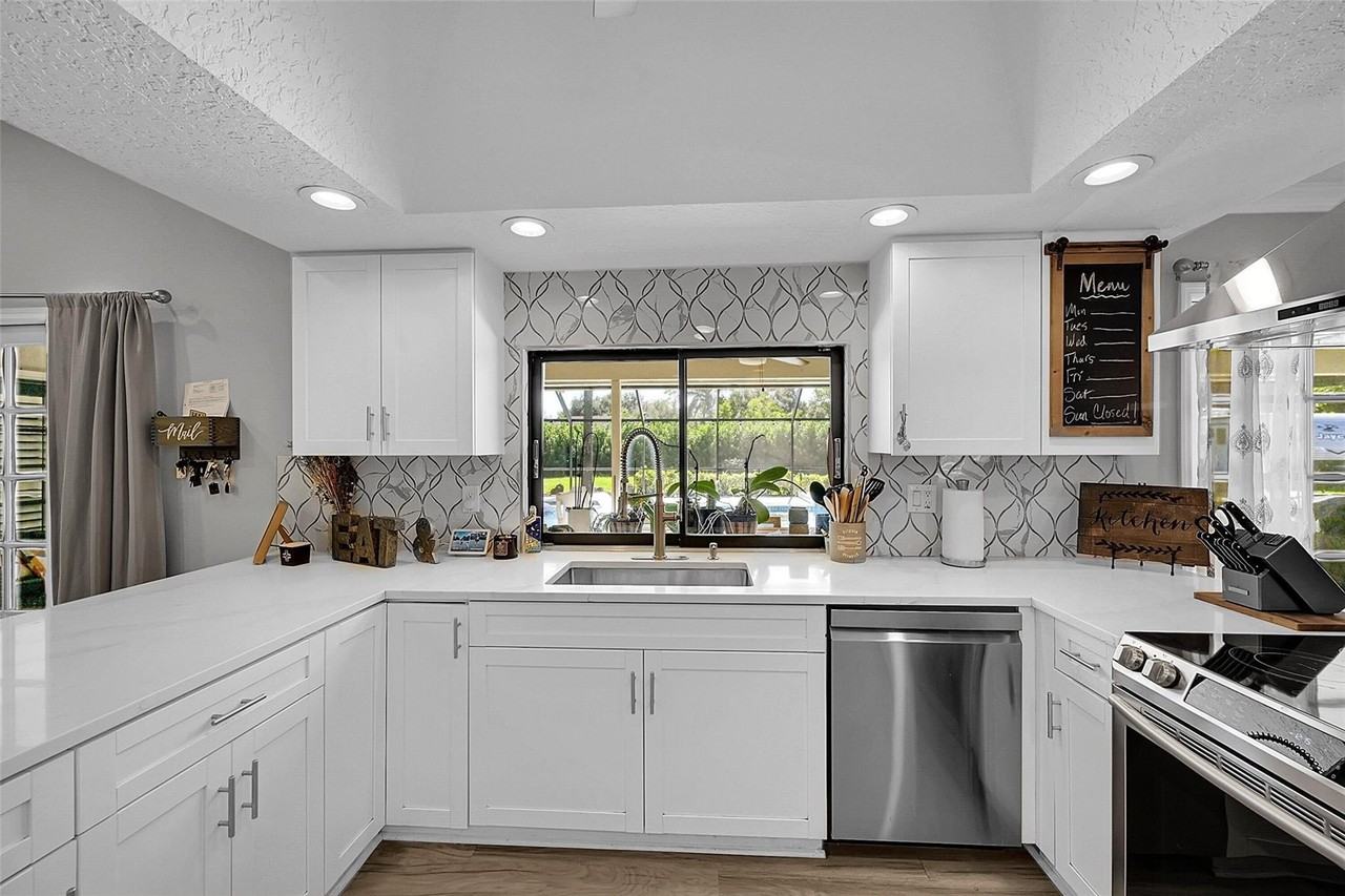 8606 Arrowhead Dr - Photo 6 of 50