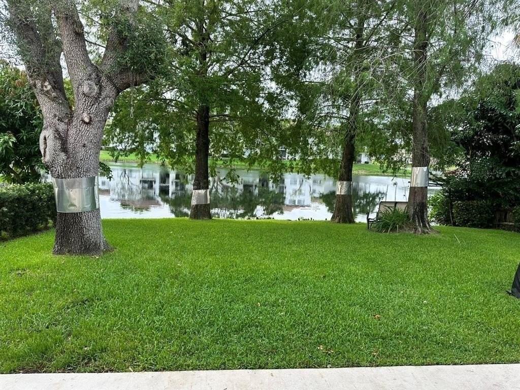 9821 Nw 22nd St - Photo 3 of 3