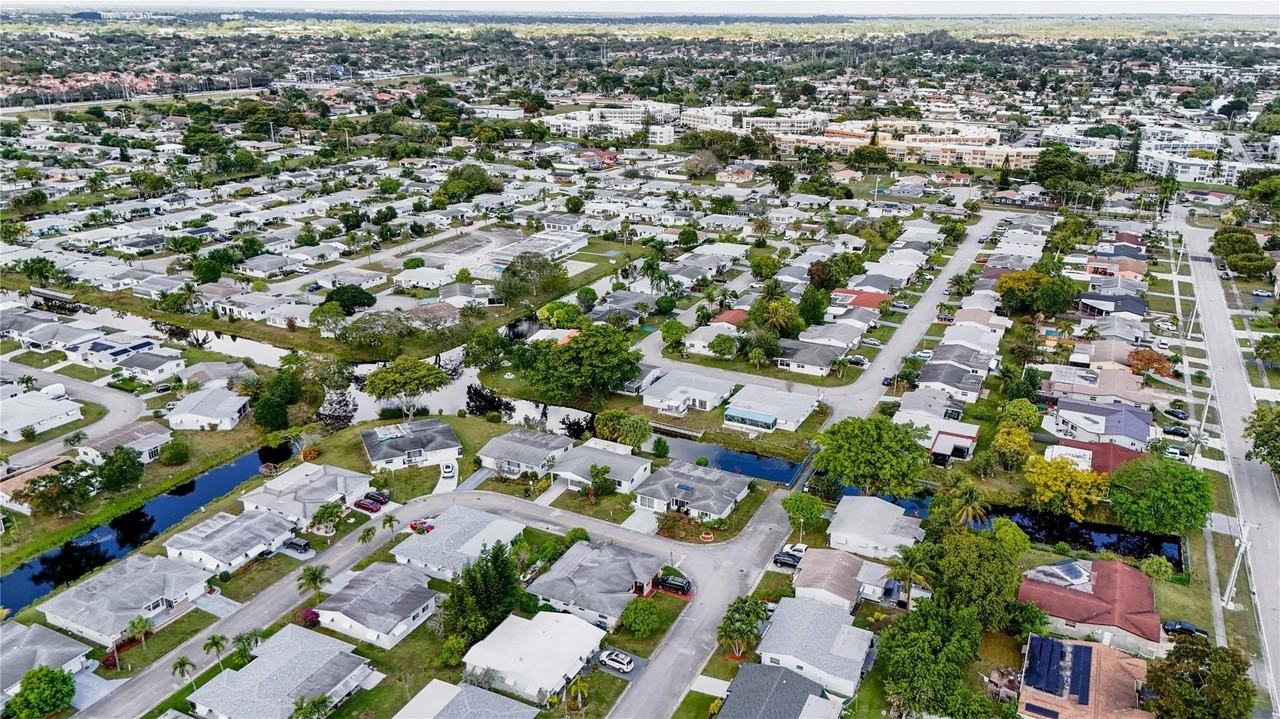 6680 Nw 16th St - Photo 6 of 50