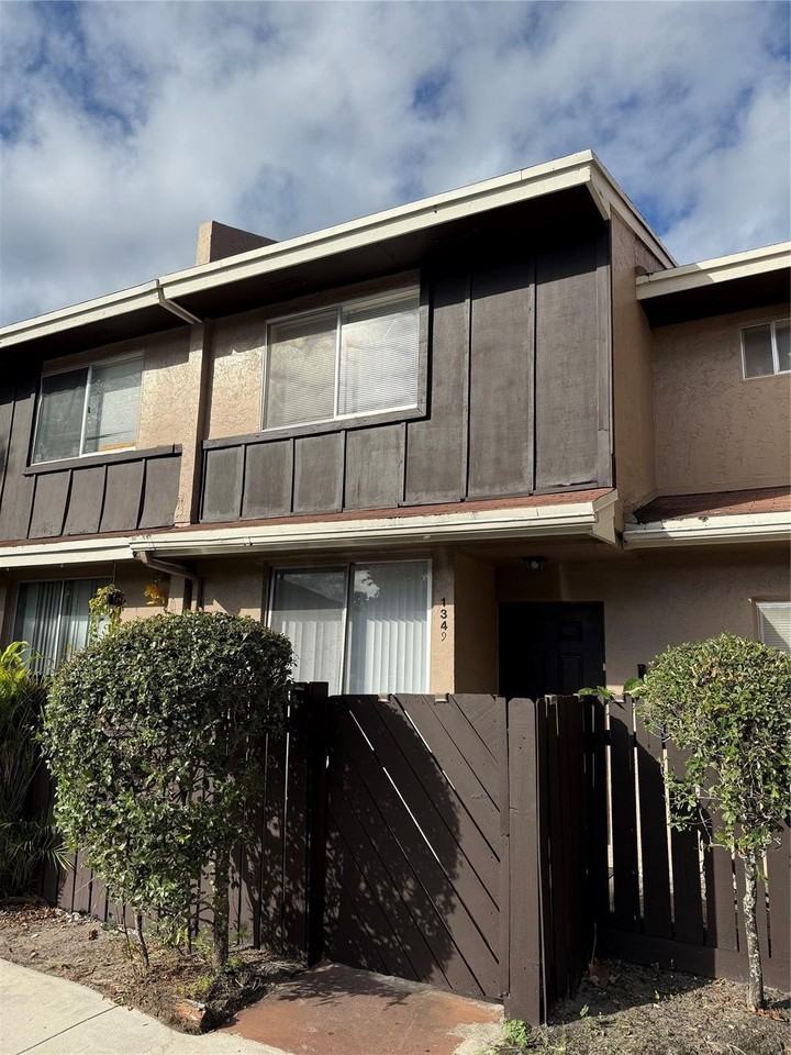 1349 Sussex Dr #1349 - Photo 2 of 15