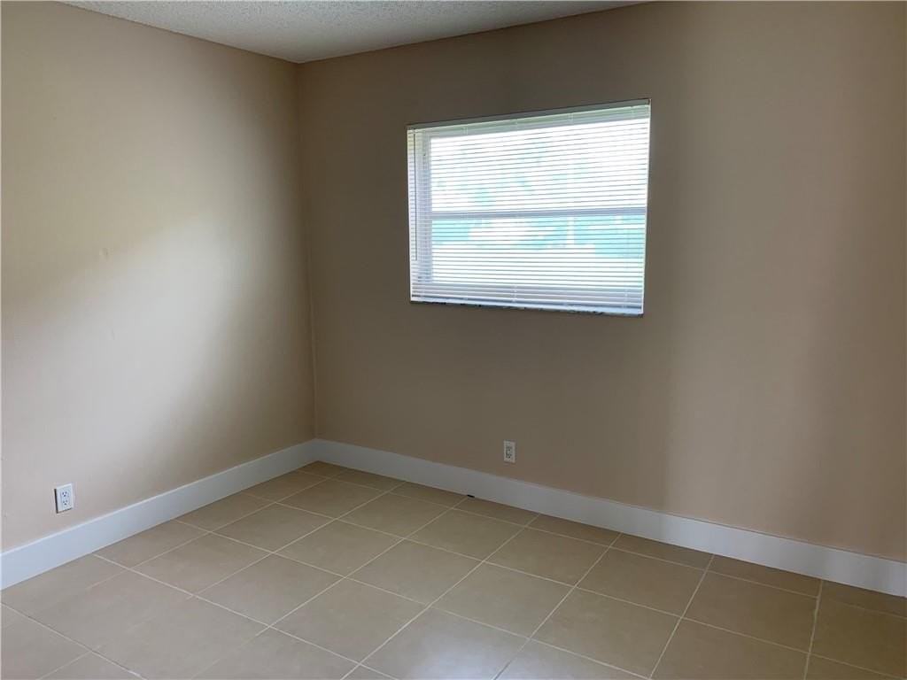 5180 Ne 6th Ave Apt 602 - Photo 7 of 16