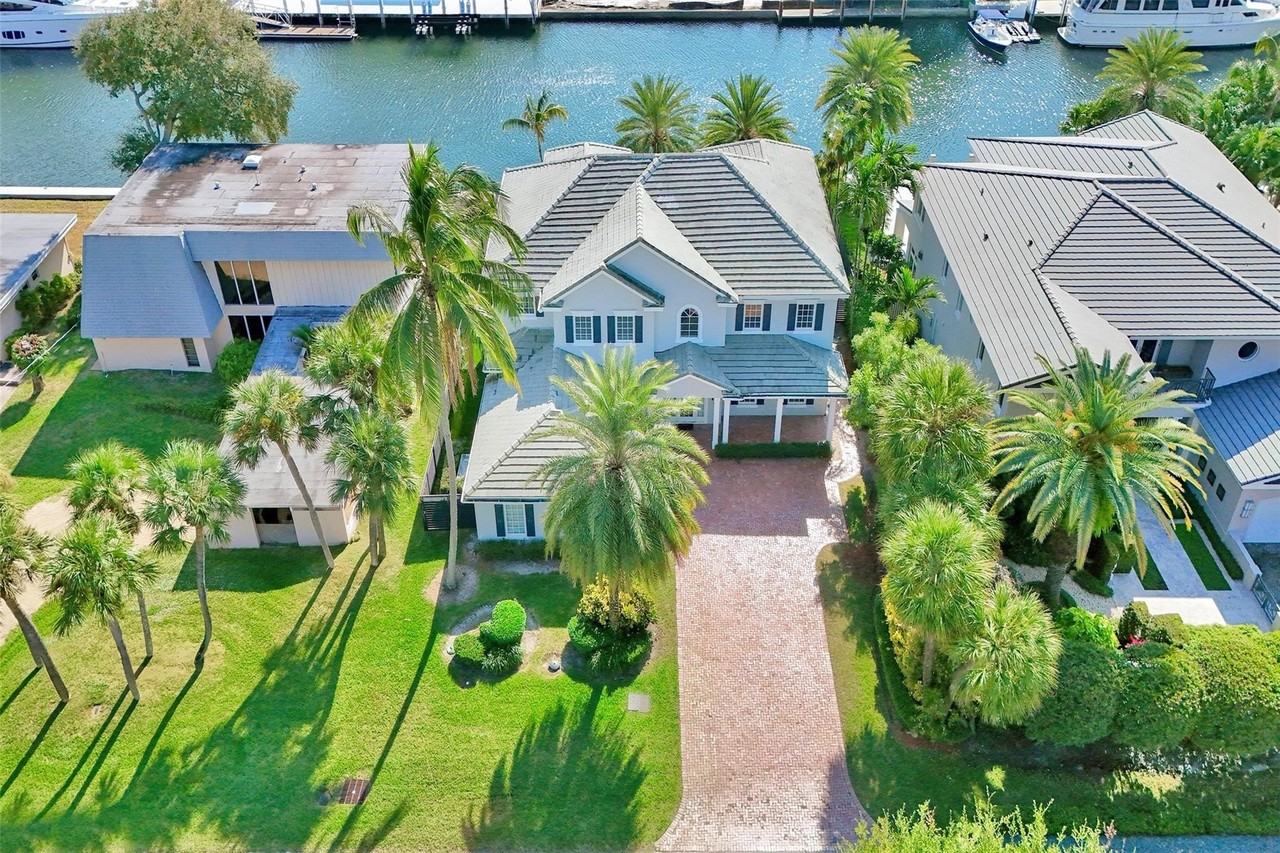 1744 Se 9th St - Photo 7 of 50