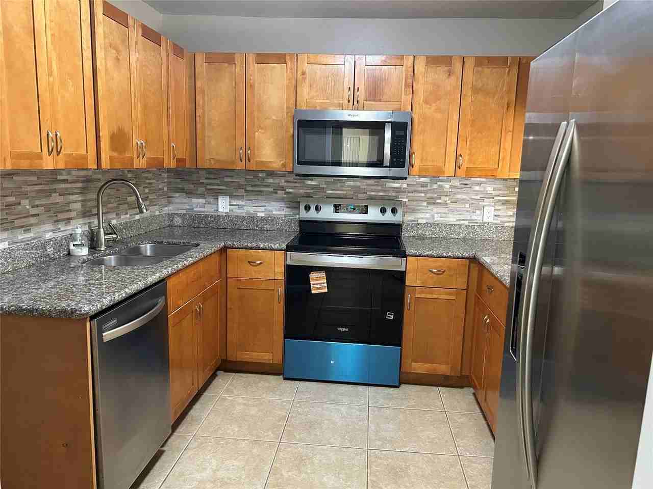 4622 Holly Lake Dr #4622 - Photo 5 of 21