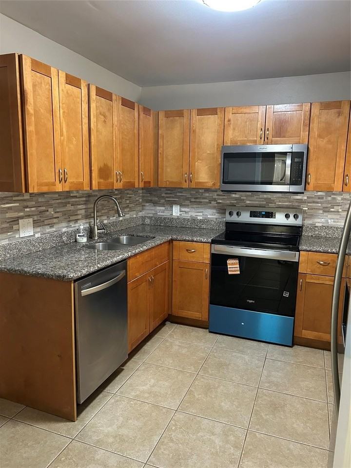 4622 Holly Lake Dr #4622 - Photo 7 of 21