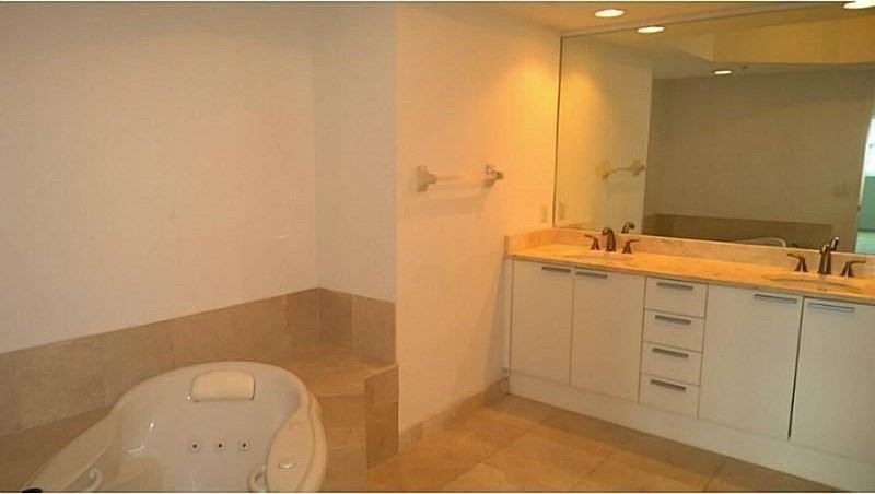 14951 Royal Oaks Ln Apt 1608 - Photo 7 of 10