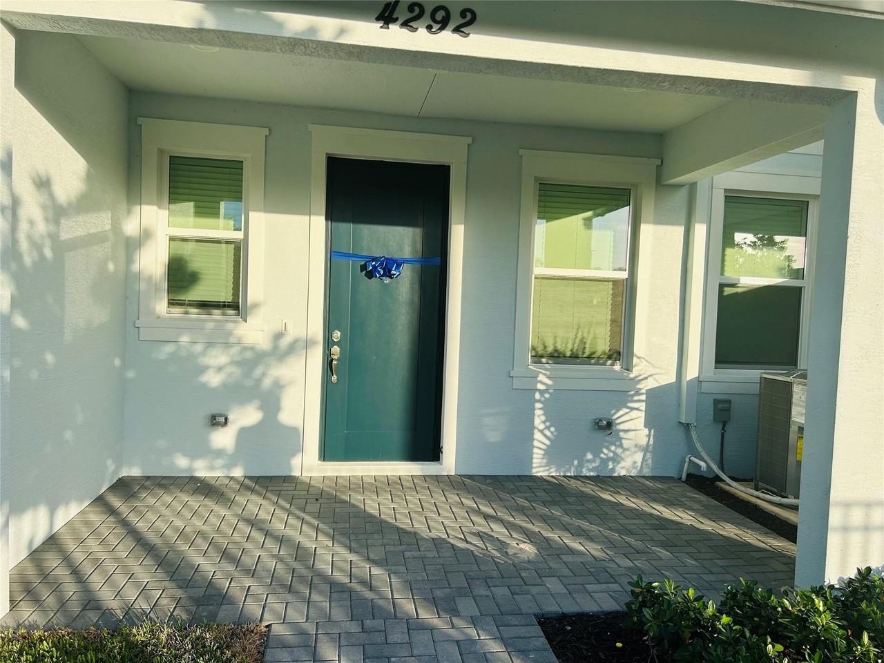 4292 S Longwood Lake Sq - Photo 4 of 23