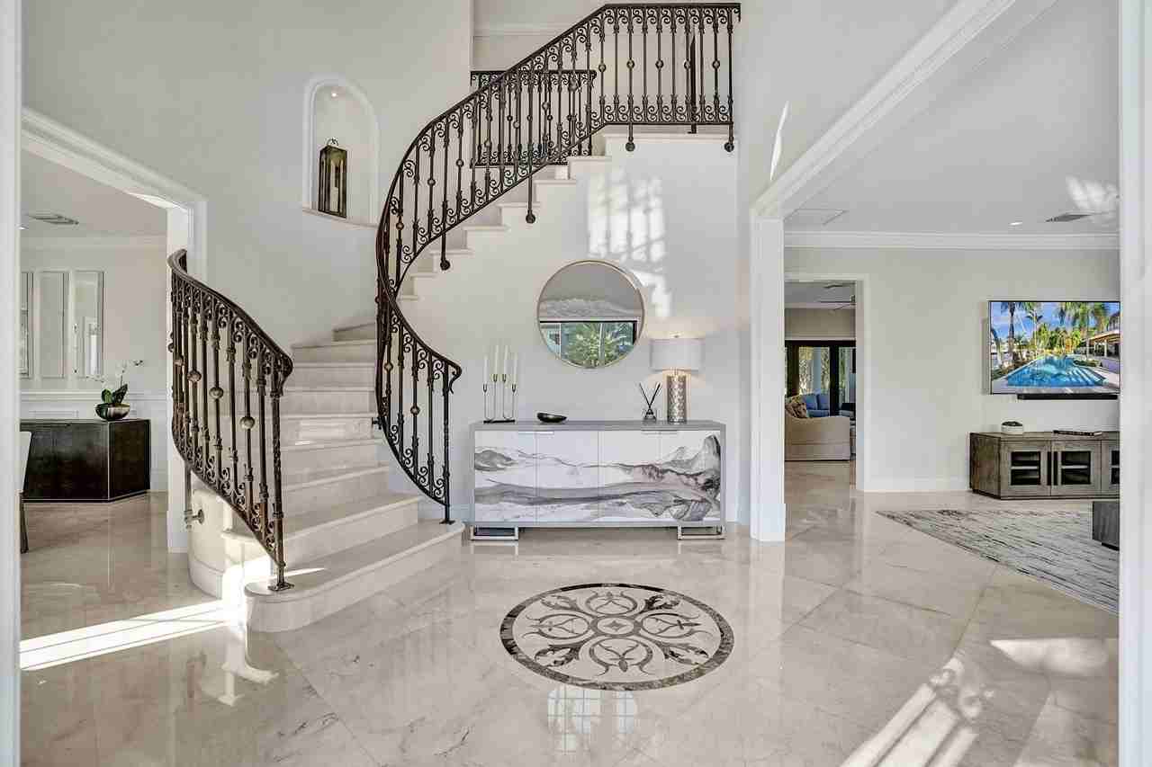 73 Nurmi Dr - Photo 3 of 39