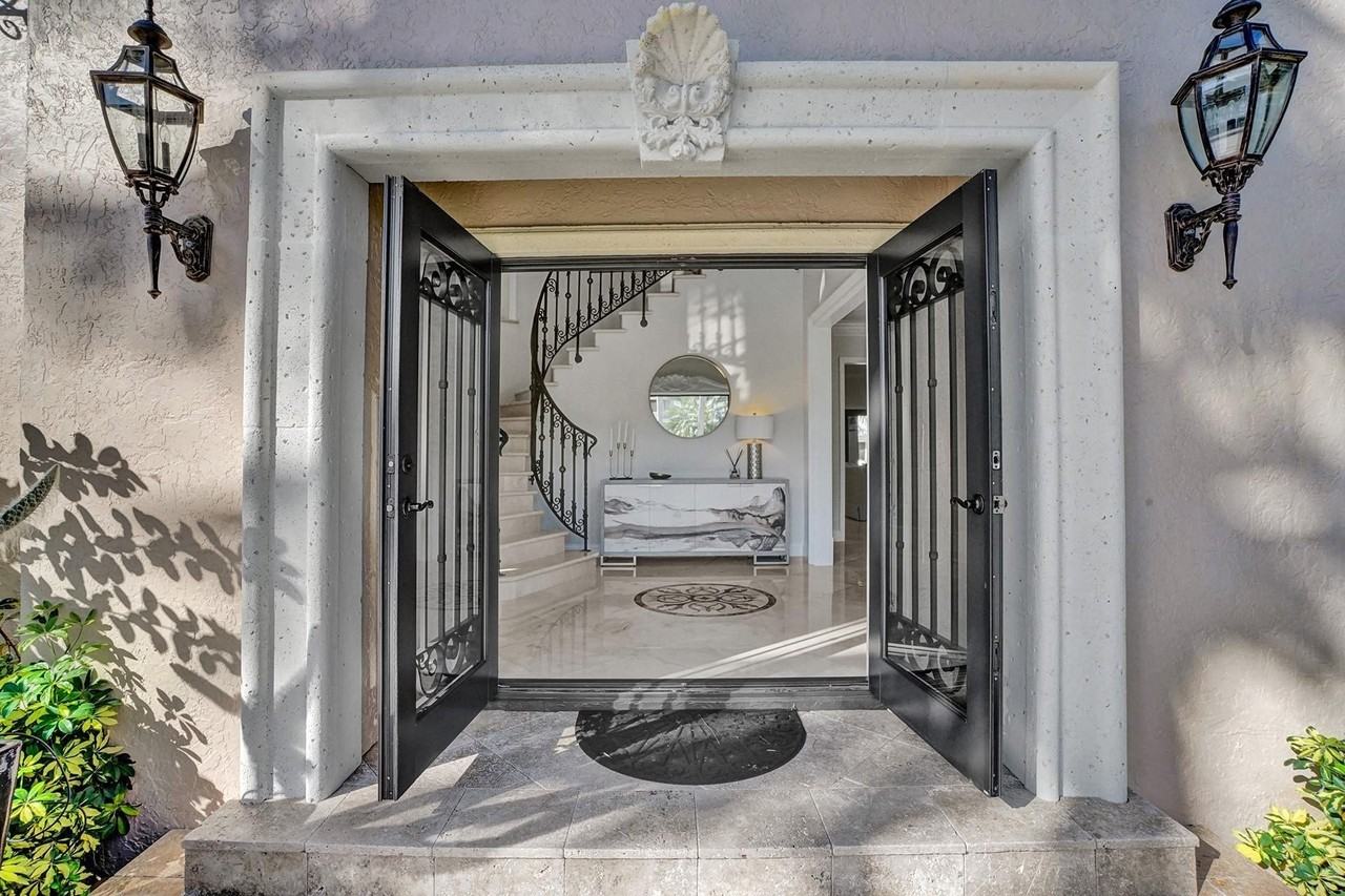 73 Nurmi Dr - Photo 6 of 39