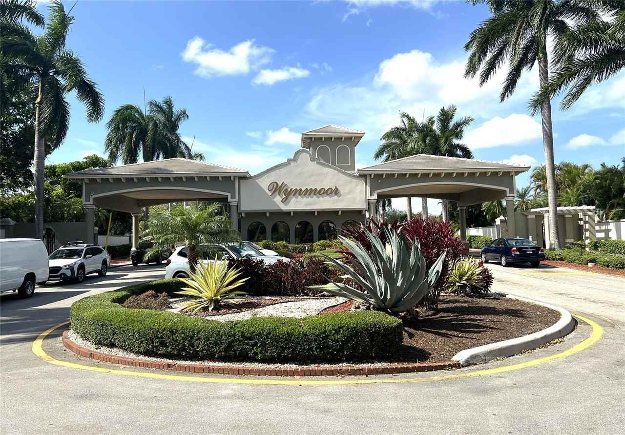 4801 Martinique Pl Apt G2