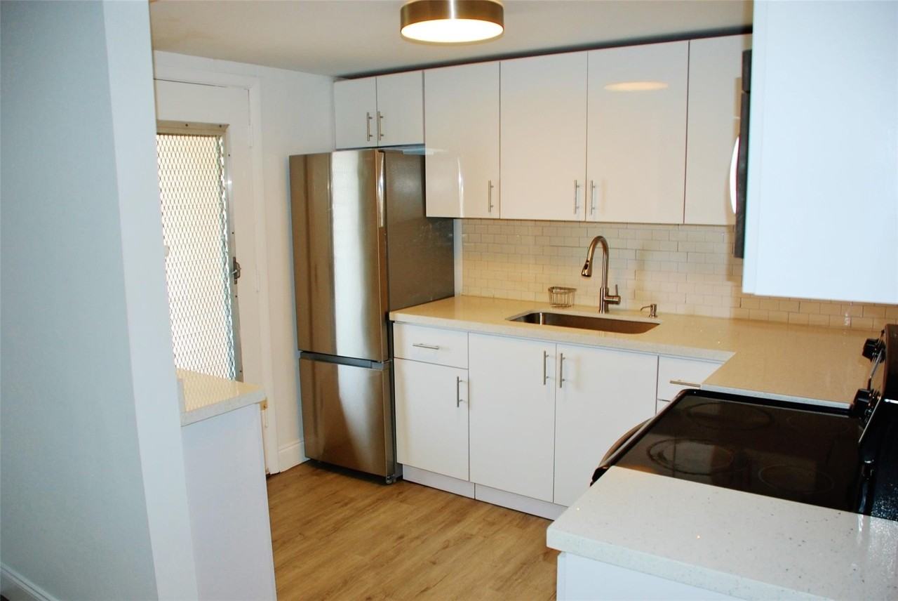 4770 Nw 10th Ct #312 - Photo 5 of 33