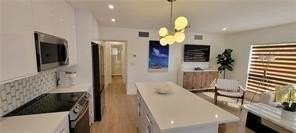 915 Intracoastal Dr Apt 6 - Photo 4 of 12