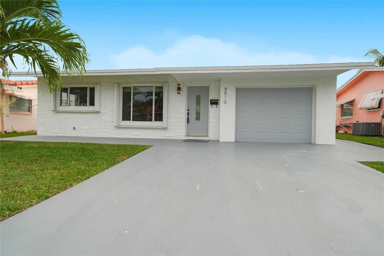 4510 Nw 49th Dr