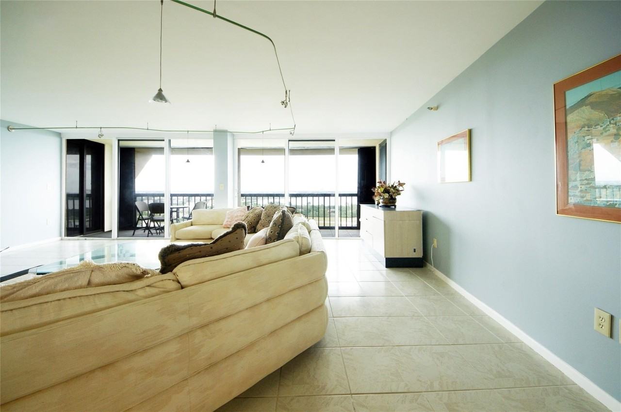 2480 Presidential Way #1903 - Photo 3 of 50