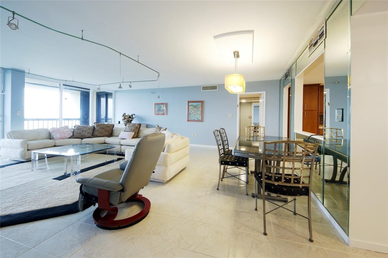 2480 Presidential Way #1903 - Photo 5 of 50