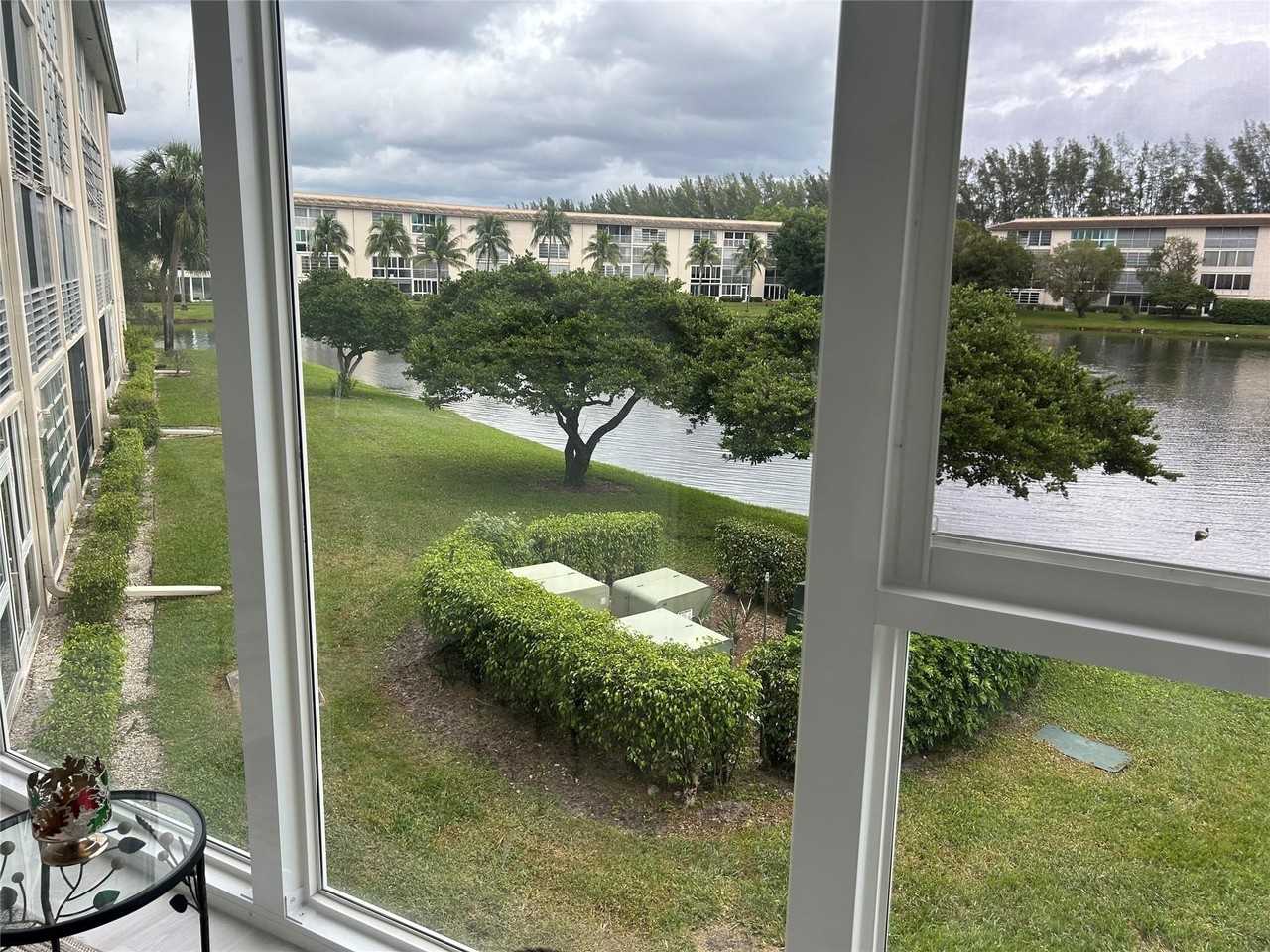 1902 Bermuda Cir #G2 - Photo 2 of 19