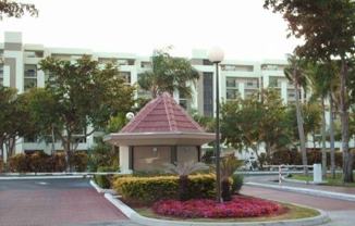 7050 Nw 44th St Apt 506 - Photo 1 of 1