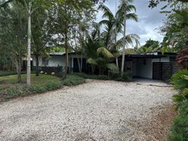 featured image of 720 Ne 17th Ct
