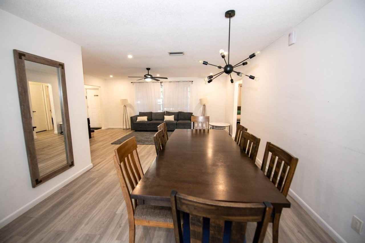 5320 Taylor St - Photo 6 of 29