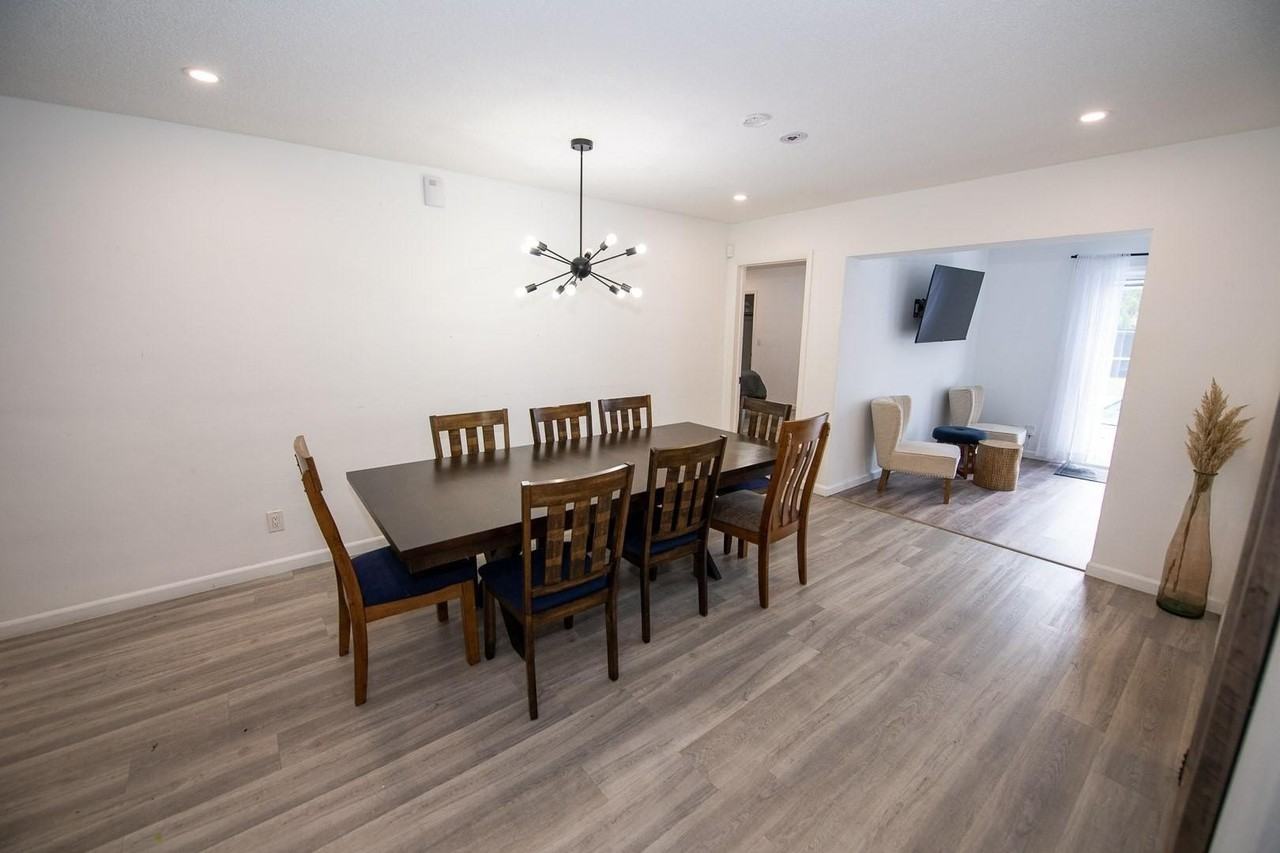 5320 Taylor St - Photo 7 of 29