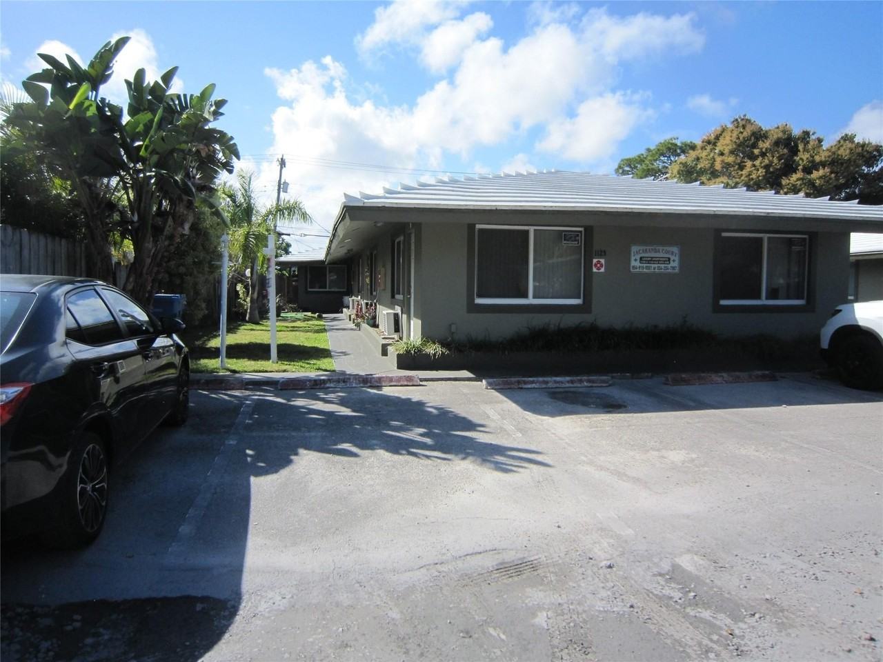 1129 Ne 16th Ave Apt 4 - Photo 2 of 16