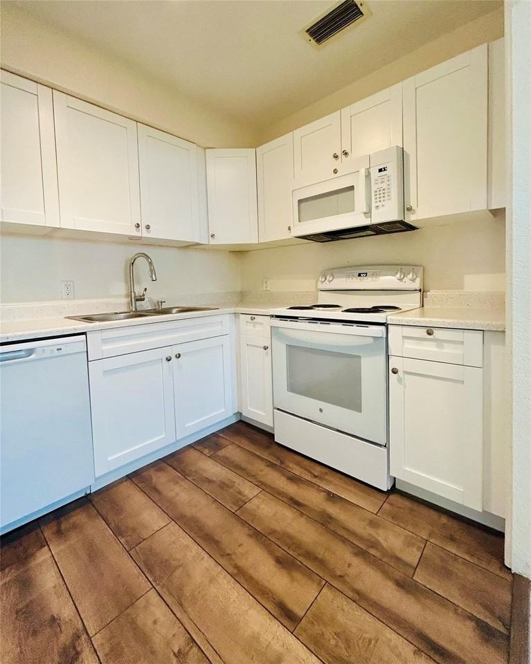 1412 Nw 2nd Ave Unit 0 - Photo 7 of 28