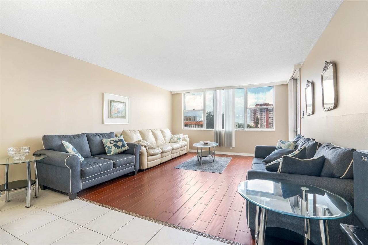 3180 S Ocean Dr #517 - Photo 6 of 29