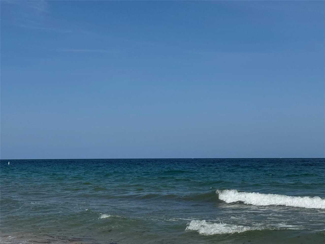 1010 Ne 8th Ave Apt 31f - Photo 6 of 35