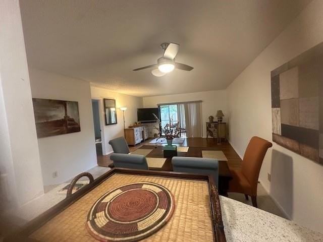 134 S Cypress Rd Apt 411 - Photo 4 of 32