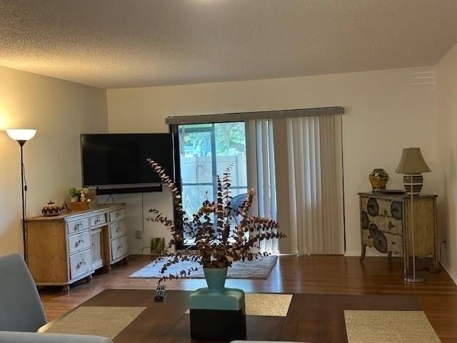134 S Cypress Rd Apt 411 - Photo 5 of 32