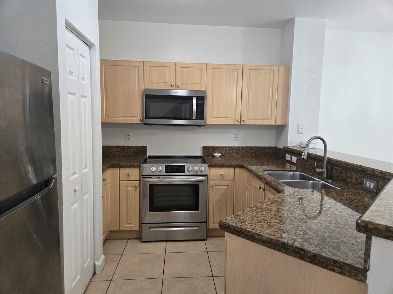 3684 Nw 29th Ct - Photo 6 of 24