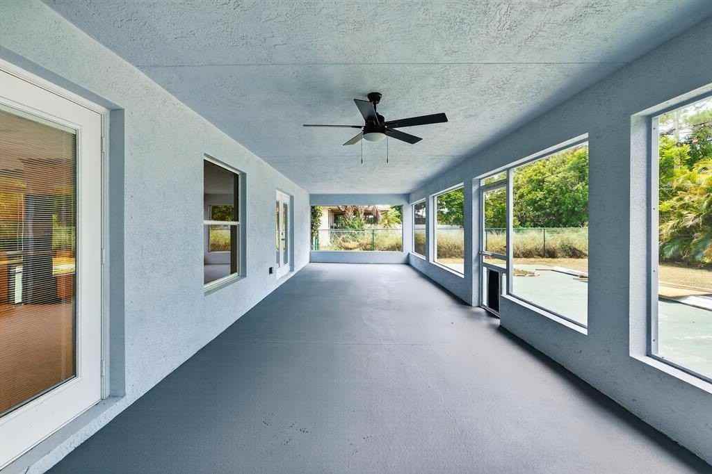 538 Sw Nadell Ave - Photo 5 of 14