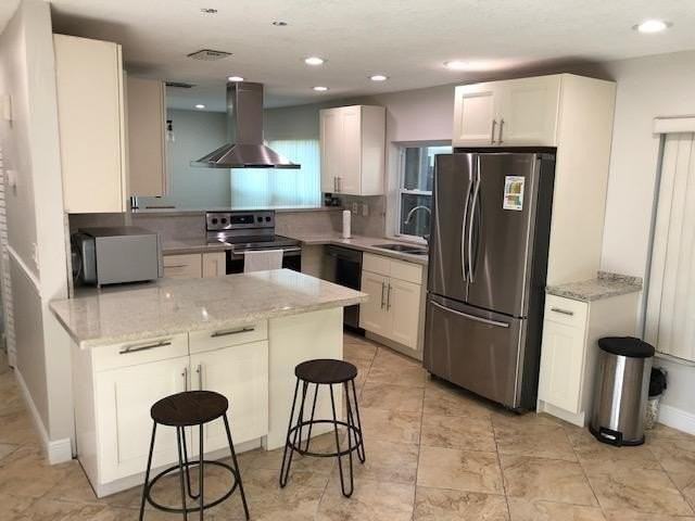 60 Forest Cir - Photo 2 of 12