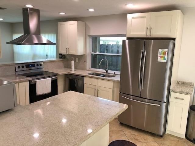 60 Forest Cir - Photo 3 of 12