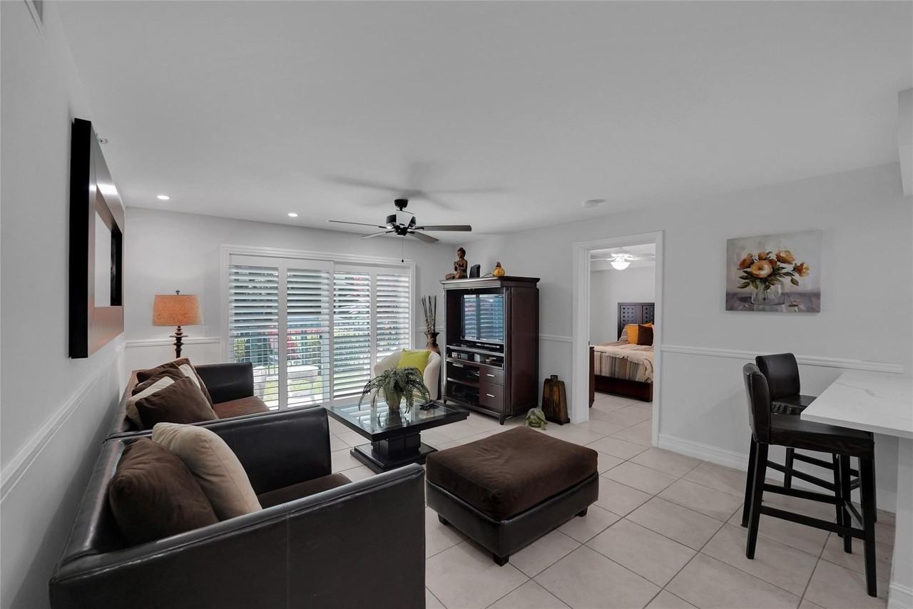 2125 Se 10th Ave #1011 - Photo 5 of 39