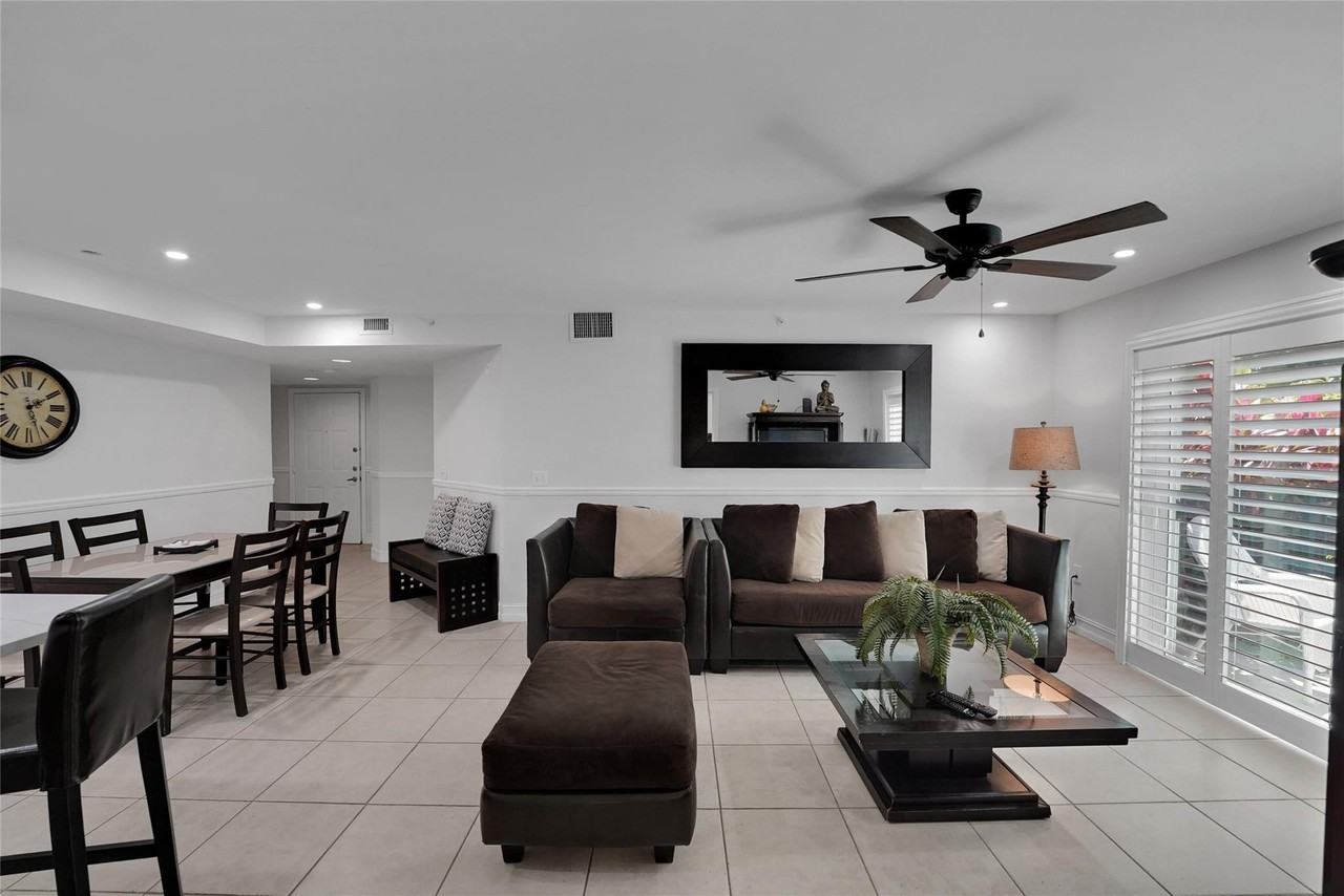 2125 Se 10th Ave #1011 - Photo 6 of 39