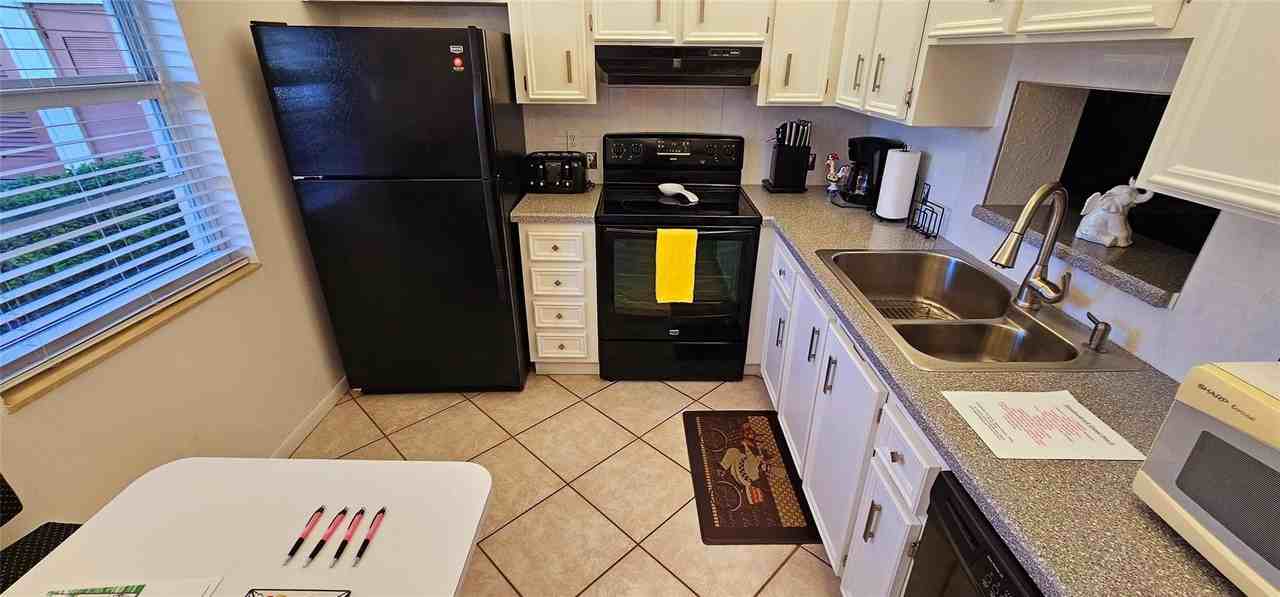 121 Se 3rd Ave #106 - Photo 7 of 43
