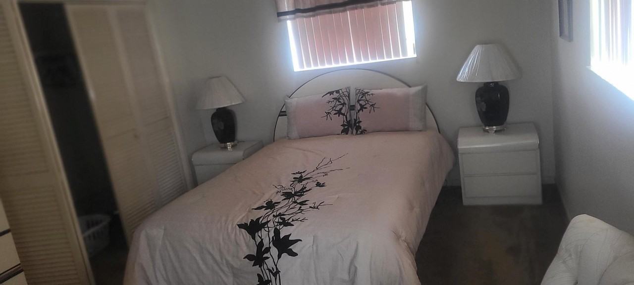 320 Sw 1st St #D6 - Photo 6 of 7