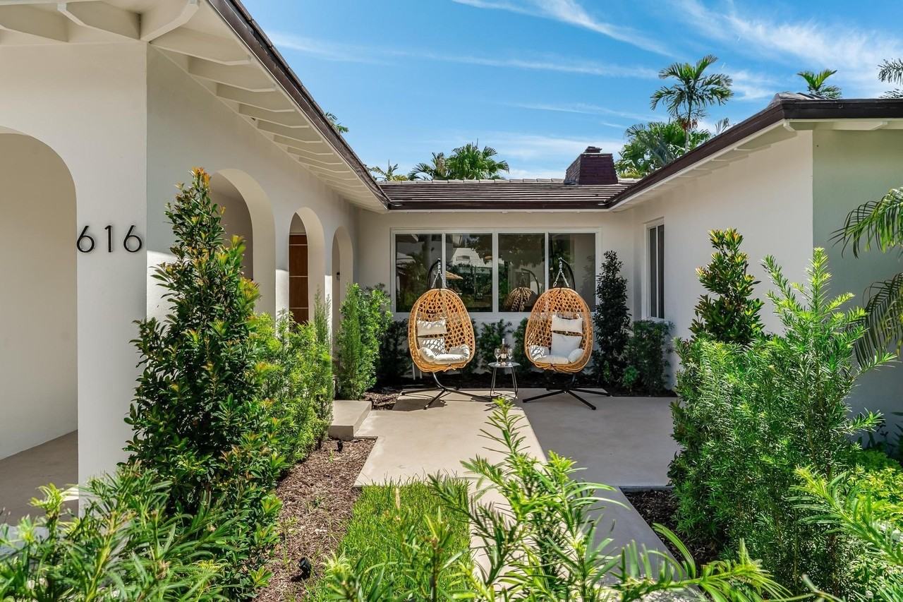 616 Ne 16th Ter - Photo 5 of 50